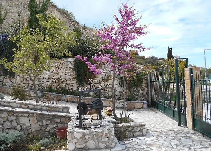 Zephyros And Szálloda Drimónasz